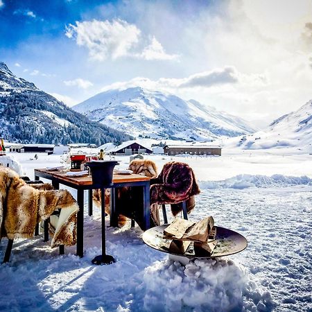 The Chedi Andermatt Hotel Exterior photo